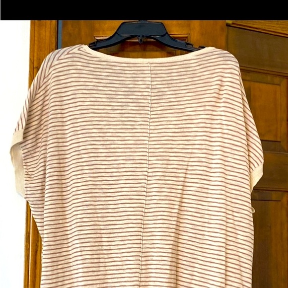 NWOT Wishlist Short Sleeve Top - Picture 3 of 5